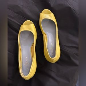 Colehaan patent leather pumps. Excellent condition